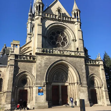 L'etoile-appartement Elegant Au Coeur D'epernay, Proche De L' Avenue De Champagne