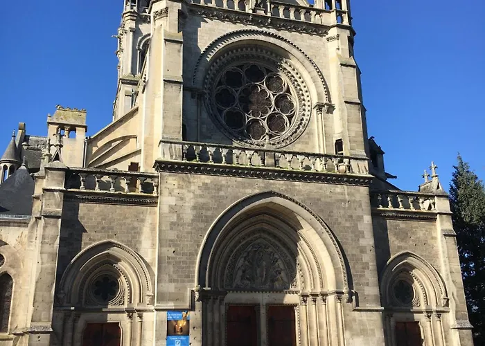 L'etoile-appartement Elegant Au Coeur D'epernay, Proche De L' Avenue De Champagne